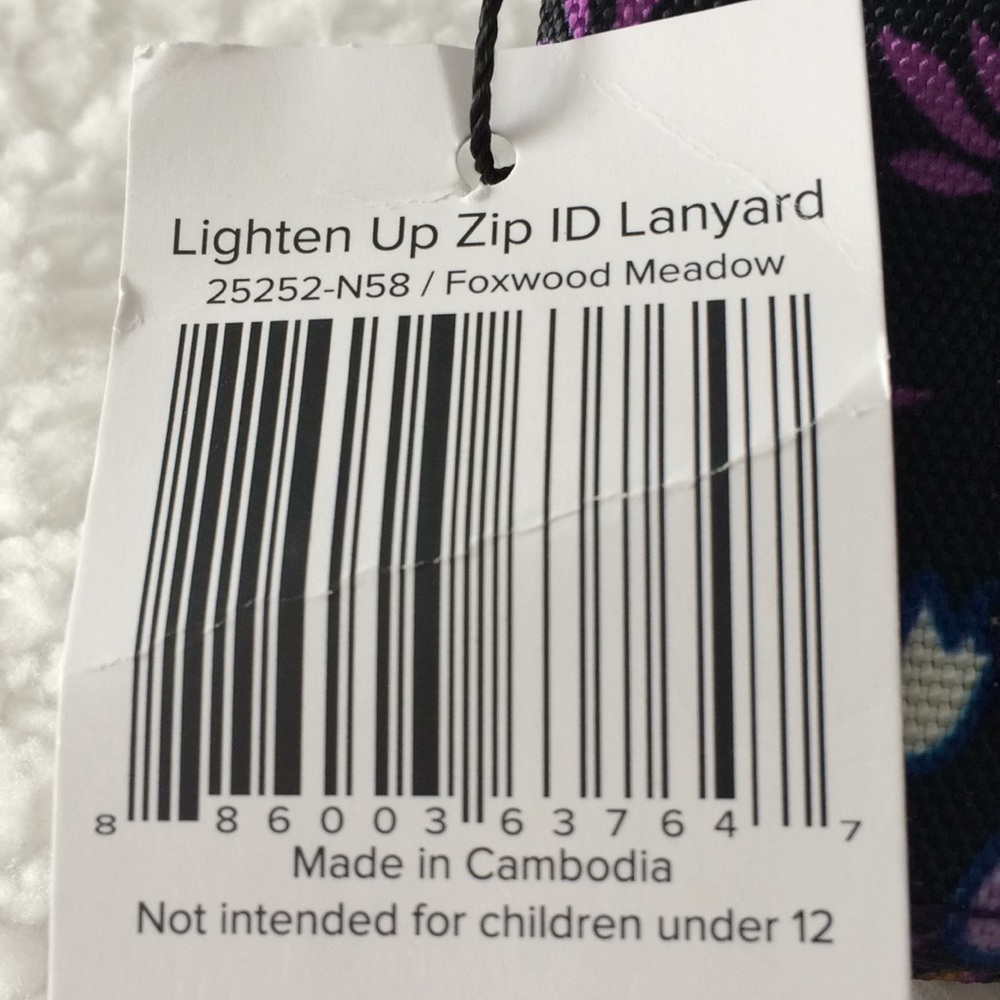Vera Bradley Lighten Up Zip ID lanyard set Foxwood - Picture 3 of 4